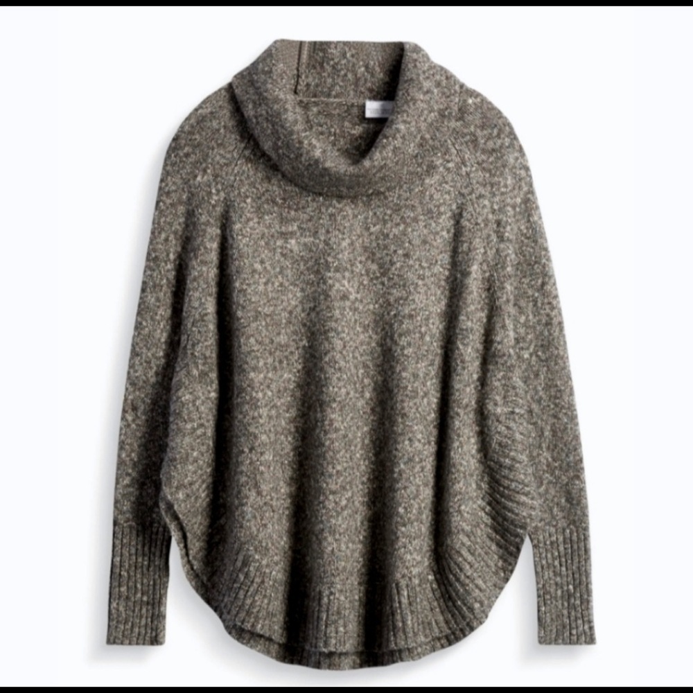 Leo & Nicole | Turtle Neck Pull Over Sweater Size Small